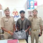 गोरखपुर18.08.2026*गोरखपुर पुलिस द्वारा ऑटो में गुम हुये बैग को आवेदक को सकुशल सुपुर्द किया गया*