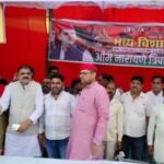 बांदा 16अगस्त 26*सपा नेता ओम नारायण त्रिपाठी ने कराया विशाल भंडारा*