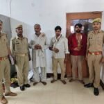 मथुरा 22 अगस्त 26* चकरोड़ की नाप-तौल को लेकर दो पक्षों में हुए विवाद मे 03 अभियुक्तगण को किया गया गिरफ्तार।*
