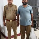 मथुरा 24 अगस्त 26* डकैती(ट्रान्सफार्मर) के मुकद्दमें में वांछित अभियुक्त 12 किग्रा0 तांबे के तार सहित गिरफ्तार किया गया ।*