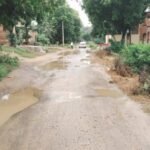 सुल्तानपुर25अगस्त2026*कुड़वार-नौगवांतीर सड़क बनी मुसीबत, गड्ढों और जलभराव से दुर्घटना का खतरा*