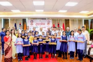 लखनऊ 27 अगस्त 26*डीजीपी मुख्यालय में बच्चों के साथ मनाया गया रक्षाबंधन, बच्चियों ने DGP राजीव कृष्ण को बांधा रक्षा सूत्र