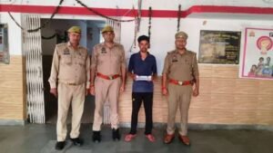 मथुरा 27 अगस्त 26* 01 अभियुक्त/चोर को चोरी के माल सहित गिरफ्तार किया गया ।*