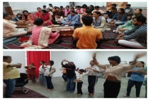 पूर्णिया बिहार 27 अगस्त26 *लोकगीतों से गूंजा आम्रपाली केंद्र, पामरिया नृत्य सीखने में जुटे युवा*