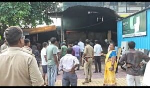 कानपुर नगर15अगस्त26*कल्याणपुर थाना क्षेत्र बिठूर रोड स्थित गुरुनानक स्कूल के सामने RK मार्बल की इमारत में अज्ञात कारणों से लगी आग*