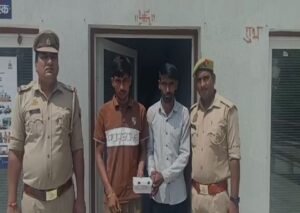 मथुरा 8 सितंबर 26*थाना हाईवे जनपद मथुरा क्षेत्रान्तर्गत छिनैती की घटना करने वाले 02 अभियुक्त गिरफ्तार ।*
