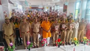 कानपुर नगर 14 सितंबर 26.*पनकी में मिशन शक्ति 5.0 फेस 2 महिलाओं व छात्राओं को दी गई सुरक्षा व हेल्पलाइन नंबरों की जानकारी*
