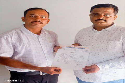 सुल्तानपुर 15 सितंबर 26*_परिषदीय अनुदेशक संघ की नई कार्यकारिणी घोषित, वीर बहादुर व अमरेंद्र सिंह को मिली बड़ी जिम्मेदारी_*