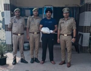 मथुरा 21 सितंबर 26* थाना कोसीकलां पर पंजीकृत अभियोग में वांछित 01 अभियुक्त को 01 अवैध चाकू सहित किया गया गिरफ्तार ।*
