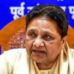 लखनऊ 22सितंबर 26*सपा के पीडीए रथ के रंग पर भिड़े मायावती और अखिलेश*