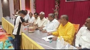 मथुरा 22सितम्बर 26*अग्रसेन जयंती शोभायात्रा के लिए 18 राजकुमारों का चयन,101 आवेदनों में से लकी ड्रा के जरिए हुआ चयन,