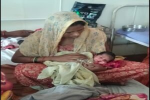 लखनऊ24सितम्बर26*मूर्ति विसर्जन के दौरान डूबे हरिप्रसाद की पत्नी श्यामवती ने पुत्री को दिया जन्म।।