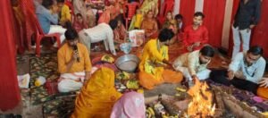 कौशाम्बी24 सितम्बर 26*धूमधाम से मनाया जा रहा गणेश महोत्सव, 9 दिन तक विधि-विधान से हो रही पूजा-अर्चना*