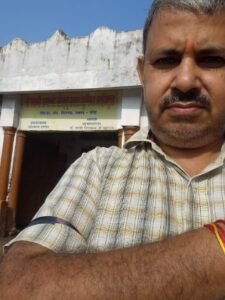 बाँदा 29 सितंबर 26*में सहायक अध्यापक ने काली पट्टी बांधकर शुरू किया सांकेतिक विरोध, प्रशासन से निष्पक्ष जांच की मांग*
