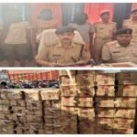 पूर्णिया बिहार 14 सितंबर26* सेब के जूस की आड़ में, तस्करी हो रही विदेशी शराब जप्त, तीन तस्कर गिरफ्तार*