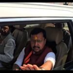 सहारनपुर 22सितंबर 26*बैठक खत्म होते ही उमड़ा जनसैलाब, नितिन नबीन का फूलों से स्वागत