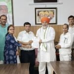मुजफ्फरनगर2अक्टूबर26* NHM संविदा कर्मचारी संघ ने राकेश टिकैत से मांगा सहयोग, 10 वर्षों से लंबित मांगों को सरकार तक पहुंचाने की अपील