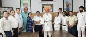 मुजफ्फरनगर2अक्टूबर26* NHM संविदा कर्मचारी संघ ने राकेश टिकैत से मांगा सहयोग, 10 वर्षों से लंबित मांगों को सरकार तक पहुंचाने की अपील