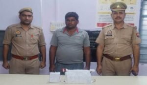 मथुरा 2 अक्टूबर 26*थाना मांट पुलिस टीम द्वारा 01 अभियुक्त को नगीना मार्का जबरदस्त देशी शराब सहित गिरफ्तार किया गया ।*