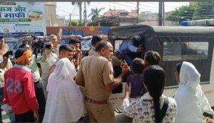 मथुरा 3 अक्टूबर 26*रसिक दुलारी की मौत के बाद केलिकुंज आश्रम पर बढ़ते सवाल