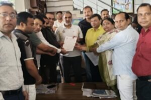मुजफ्फरनगर 4 अक्टूबर 26*पूर्व केंद्रीय मंत्री डॉ. संजीव बालियान से मिले NHM संविदा स्वास्थ्यकर्मी