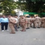 वाराणसी 4अक्टूबर 26*सड़क हादसे में युवक की मौत के बाद आयुक्त आवास पर शव रखकर प्रदर्शन*