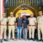 लखनऊ 4 अक्टूबर 26*चौक पुलिस का वारंटियों पर शिकंजा, दो अभियुक्त गिरफ्तार