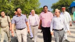 महोबा6अक्टूबर 26*बुंदेलखंड किसान यूनियन की पहल रंग लाई, वर्षों से बंद पड़ी सूपा गल्ला मंडी का डीएम ने किया निरीक्षण
