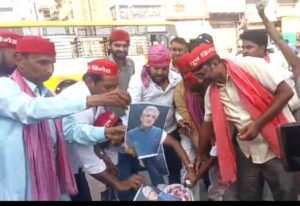 मथुरा 6 अक्टूबर 26*अखिलेश यादव की हिरासत के विरोध में मथुरा में सपा का हल्ला-बोल