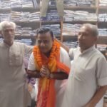 मुजफ्फरनगर 7 अक्टूबर 26 गरबी स्कूल मार्केट के व्यापारियों ने किया राष्ट्रीय हिंदू युवा वाहिनी के राष्ट्रीय अध्यक्ष आदित्य प्रहलाद पाहुजा का जोरदार स्वागत,,,