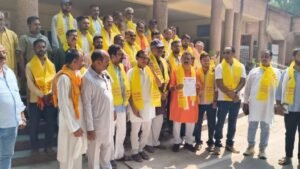 बांदा8 अक्टूबर 26*ऐतिहासिक नवदुर्गा महोत्सव की तैयारियां तेज:,  डीएम को सौंपा 16 सूत्रीय ज्ञापन,