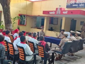 महोबा 11 अक्टूबर 26*शांति व्यवस्था भंग करने वालों की सूचना तत्काल पुलिस को दें: सीओ दीपक दुबे