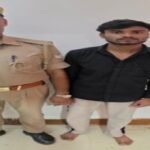 मथुरा 12 अक्टूबर 26* नाबालिग बच्ची को बहला फुसलाकर ले जाकर दुष्कर्म करने के वांछित चल रहे अभियुक्त को किया गया गिरफ्तार ।*