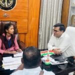 बांदा 13 अक्टूबर 26*मिशन शक्ति के तहत छात्रा अंशु सिंह बनीं एक दिन की जिला बेसिक शिक्षा अधिकारी*