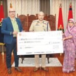 लखनऊ 16 अक्टूबर 26*पुलिस महानिदेशक, उ0प्र0 द्वारा 21 मृत पुलिस कर्मियों के परिजनों एवं 02 दिव्यांग पुलिस कर्मियों, को 38 करोड़ 05 लाख रूपये के चेक प्रदान किये गये*