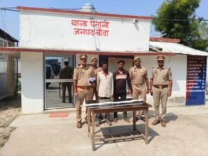 बांदा 16 अक्टूबर 26*भांजे की हत्या में मामा और ममेरा भाई गिरफ्तार,डंडा बरामद*