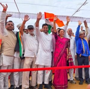 प्रयागराज 25 अक्टूबर 26*प्रयागराज में आयोजित बैठक में जिलाध्यक्ष गौरव पाण्डेय के नेतृत्व में शामिल हुए कांग्रेसी*