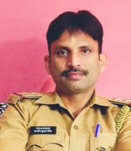अयोध्या (कोतवाली नगर)25 अक्टूबर 26*सिबिल लाइन चौकी इंचार्ज संतोष सिंह बने ऐस आई से इंस्पेक्टर