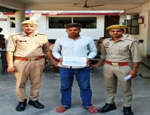 मथुरा 26 अक्टूबर 26* जान से मारने की धमकी देकर फायरिंग करने वाले 01 अभियुक्त को अवैध हथियार सहित किया गिरफ्तार ।*