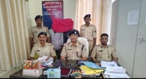 पूर्णिया बिहार 27 अक्टूबर26* पूर्णिया पुलिस की बड़ी कार्रवाई, जानकीनगर लूट कांड के दो आरोपी मधेपुरा से गिरफ्तार,