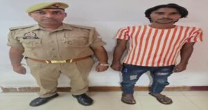 मथुरा 29 अक्टूबर 26*थाना गोवर्धन पुलिस द्वारा 01 साइबर अभियुक्त को 02 कूटरचित आधार कार्ड व 01 मोबाइल फोन सहित किया गया गिरफ्तार ।*