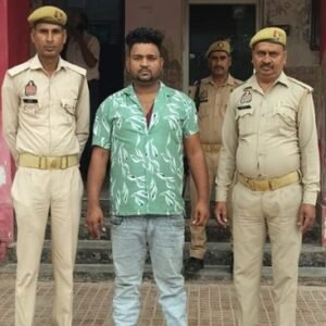 मथुरा 29 अक्टूबर 26*थाना रिफाइनरी पुलिस द्वारा 01 अभियुक्त को अवैध देशी शराब सहित किया गया गिरफ्तार ।