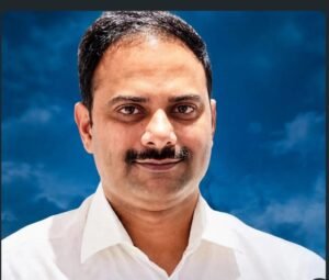 पूर्णिया बिहार 30 अक्टूबर 26 *पूर्णिया के कप्तान पुल पर दर्दनाक हादसा, डिवाइडर तोड़कर नदी में गिरी फॉर्च्यूनर,