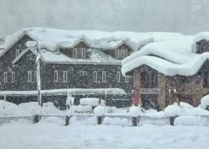 जम्मू कश्मीर 30 अक्टूबर 26*कश्मीर और लद्दाख के ऊंचाई वाले इलाकों में अक्टूबर महीने में ही बर्फबारी का दौर शुरू हो गया