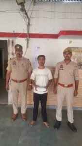 मथुरा 31 अक्टूबर 26*थाना कोतवाली पुलिस द्वारा 01 अभियुक्त को अवैध (गांजा) सहित गिरफ्तार ।*