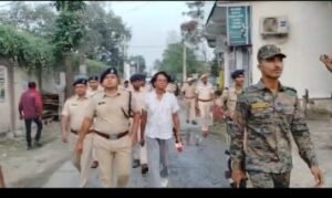 पूर्णिया बिहार 17अक्टूबर26* दुर्गा पूजा को लेकर पुलिस का शक्ति प्रदर्शन: SDPO 2 के नेतृत्व में 5 थानों की पुलिस ने निकाला फ्लैग मार्च*